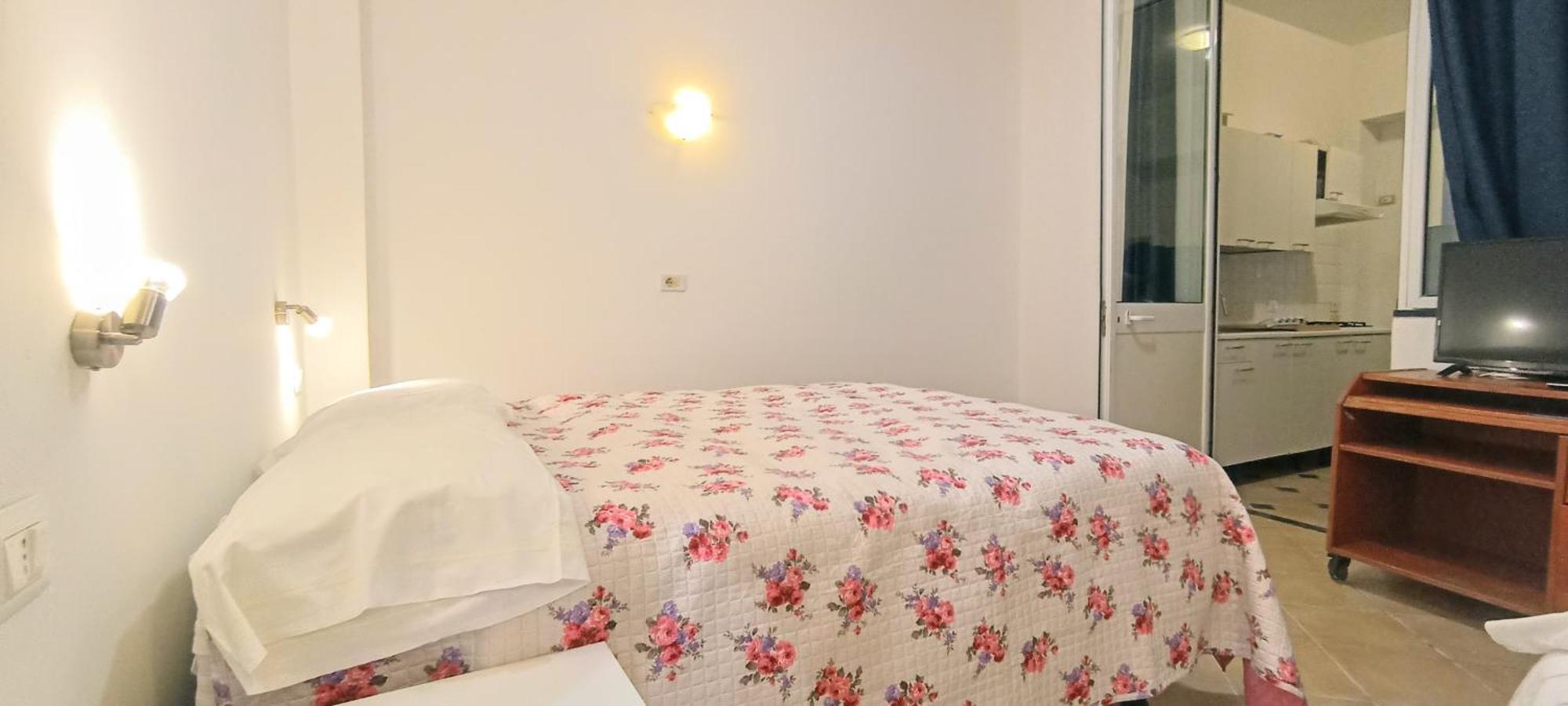 Tigullio Apartment *
